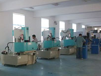 佛山大學(xué)正在使用鼎億火花機 