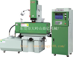 CNC火花機 CNC火花機